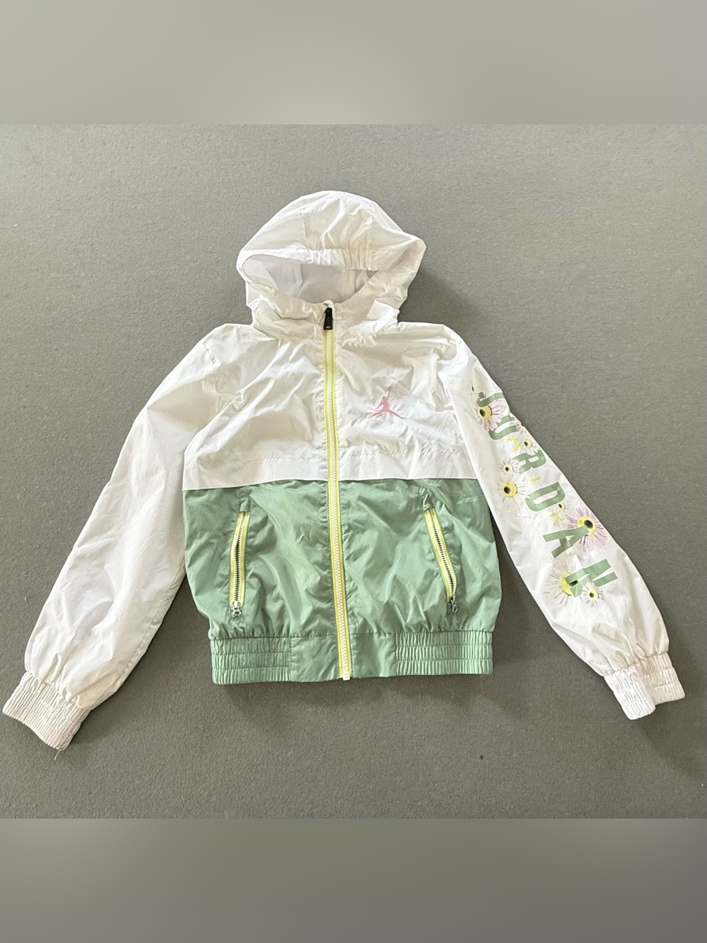 NIKE JORDAN Girls' Windbraker Jacket Size Small 7-8y